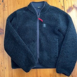 Topo Designs Reversible Cropped Sherpa jacket. Size medium. Only worn 1x.
